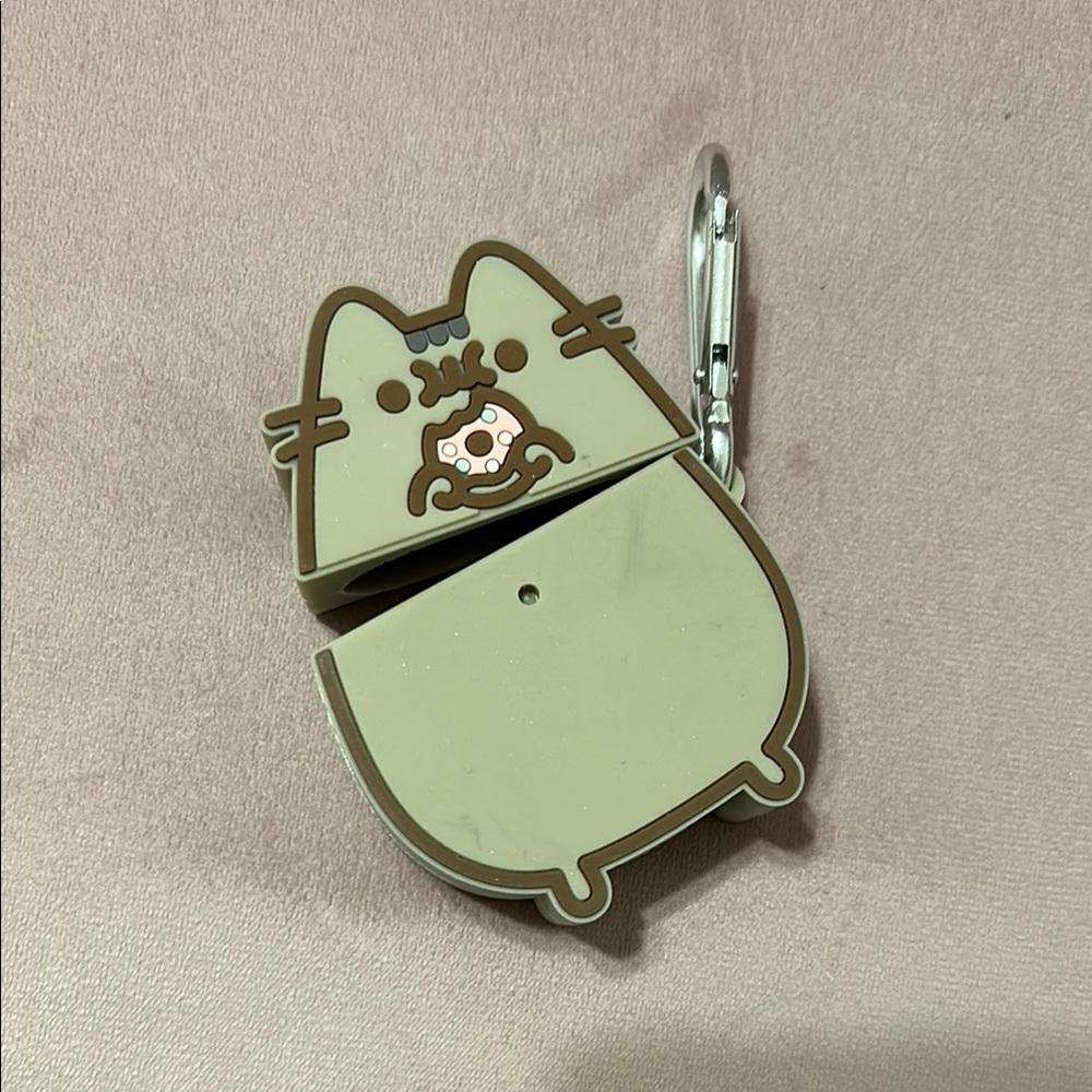 Cute Pusheen AirPods Case with Clip
